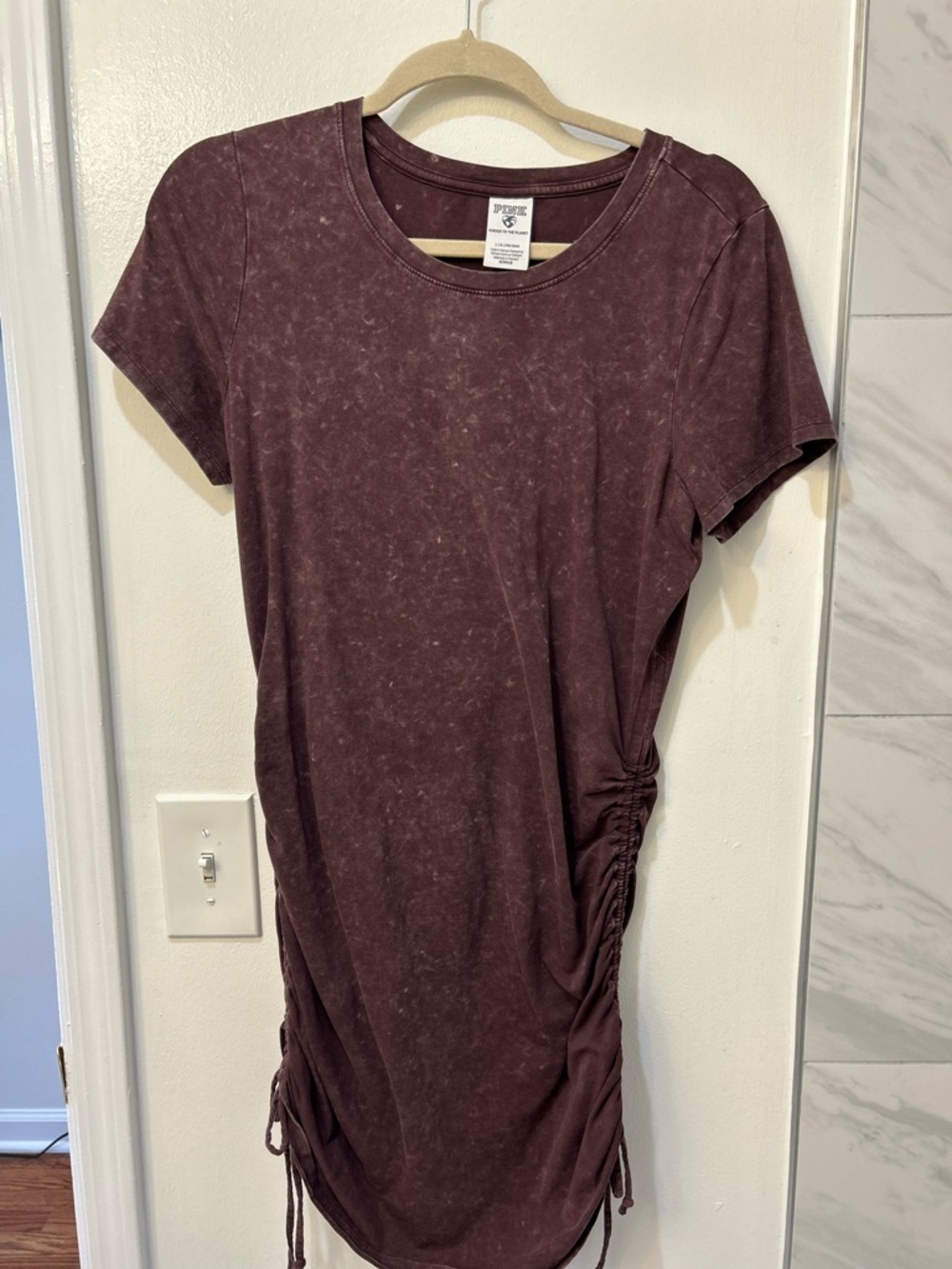 💕🤫 VS/PINK Ruched Side T-Shirt Dress — Plum